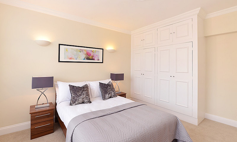2 Bedroom Flat In Hi...