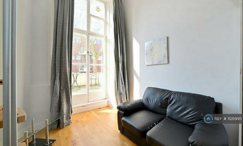 1 Bedroom Flat In Le...