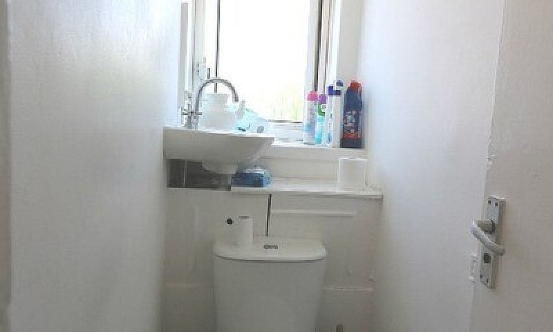 Three Bedroom Apartm...