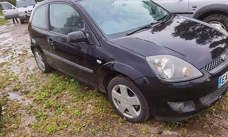 Ford Fiesta ...
