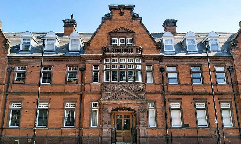 1 Bedroom Flat In 2 ...