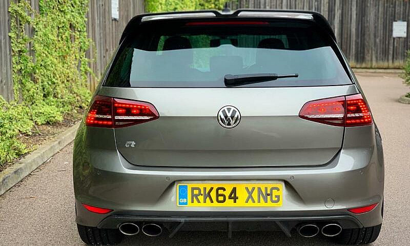 2015 64 Volkswagen G...