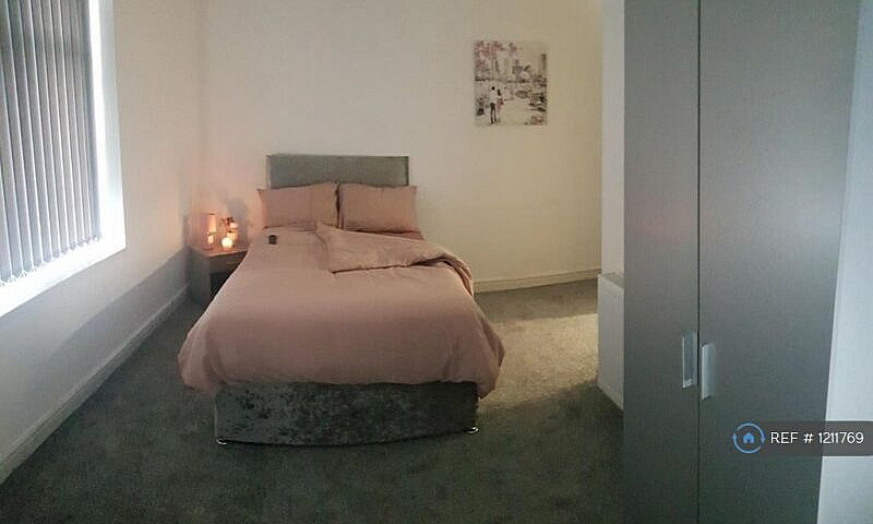 1 Bedroom In Brook S...