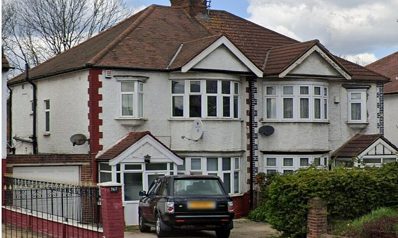 Impressive 4 Bed Roo...