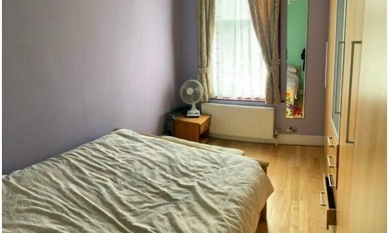 1 Bedroom For Rent I...