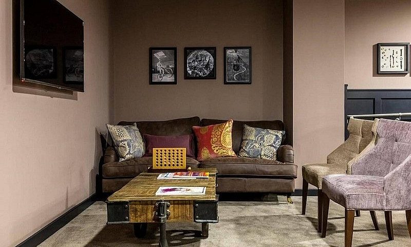 1 Bedroom Flat, Grea...