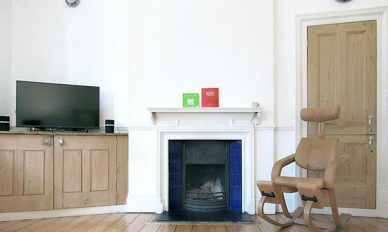 1 Bedroom Flat In 2 ...