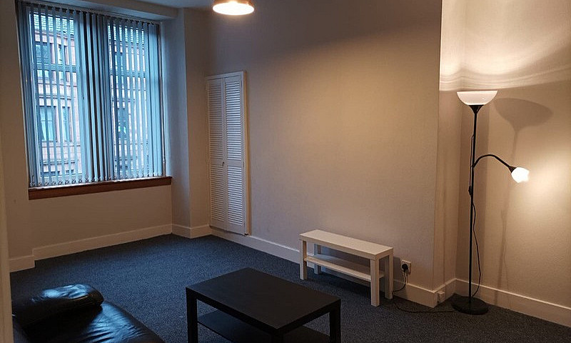 One Bedroom Flat To ...