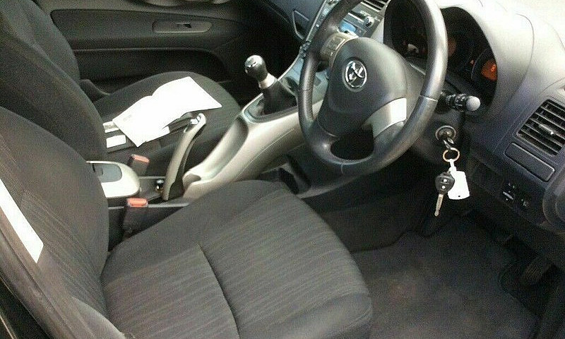  Toyota Auris 1.6Cc@...