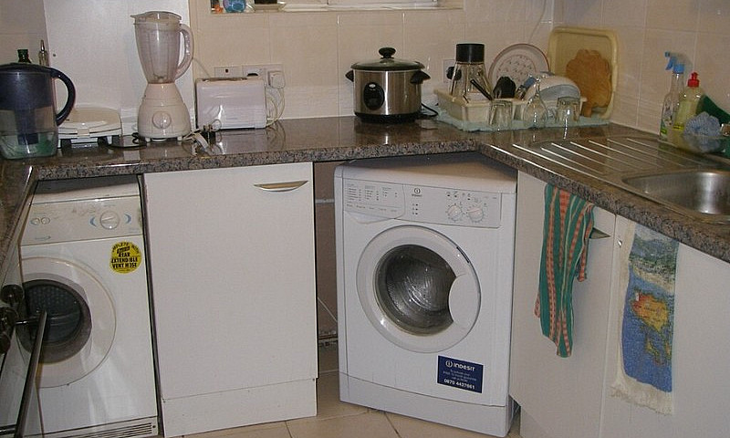 009C- Double Room Av...