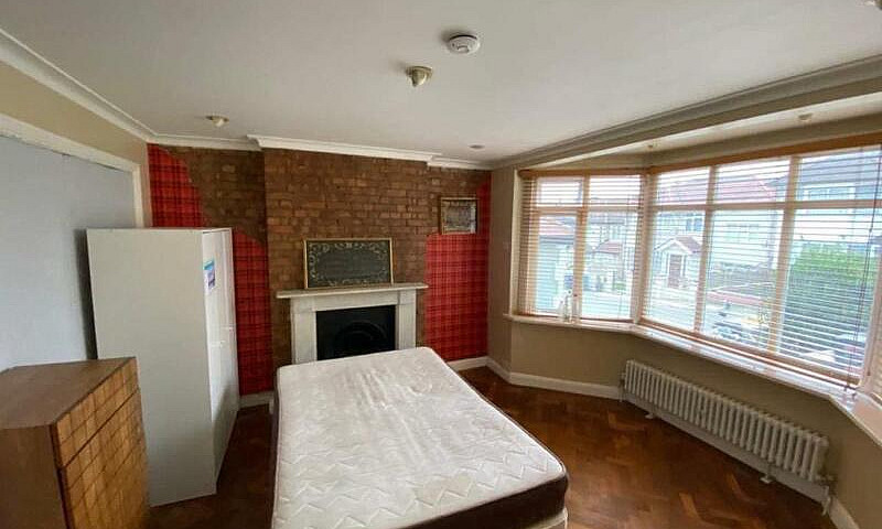 Nice Double Room In ...