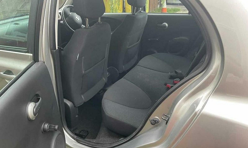 Nissan Micra 2010...