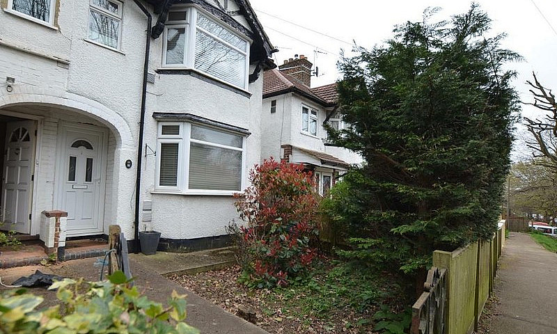 3 Bedroom House In N...