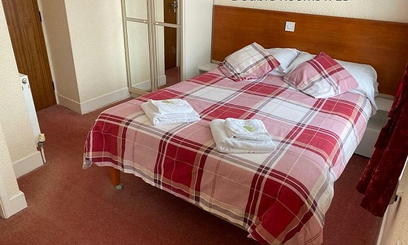 42 Bedroom House In ...