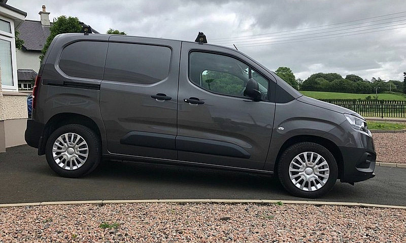 2021 Toyota Proace C...