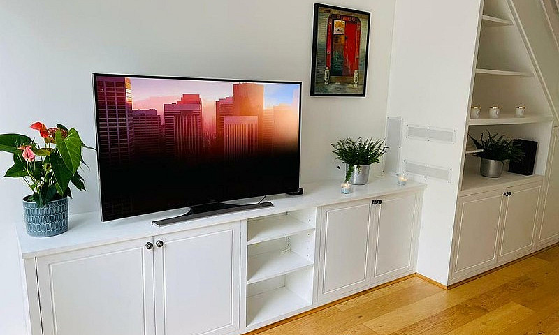 2 Bedroom House In B...
