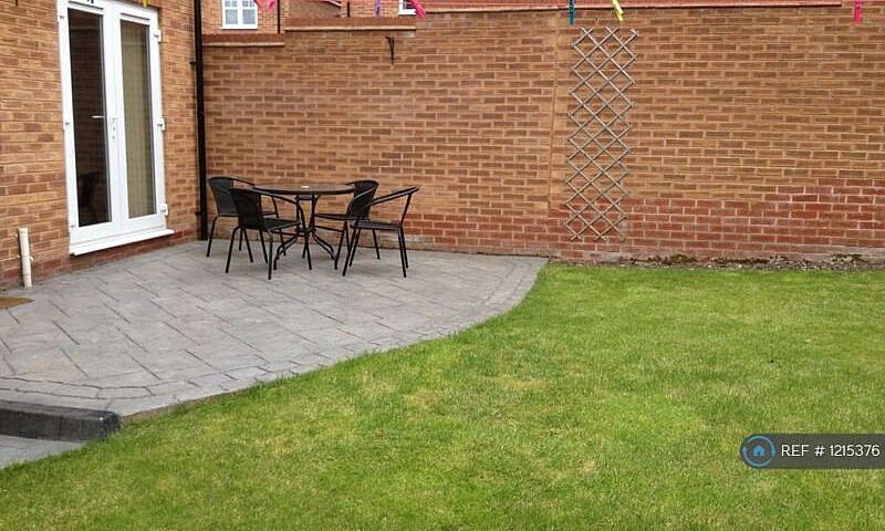 1 Bedroom In Hobby W...