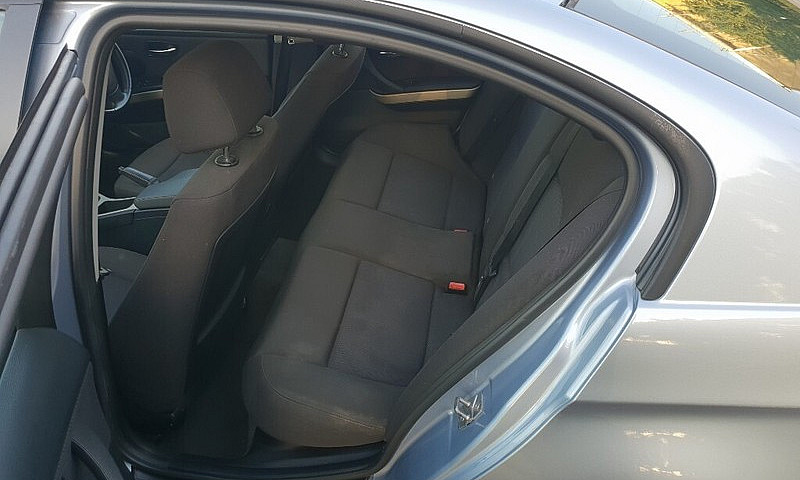 2011 11 Bmw 318 D Es...
