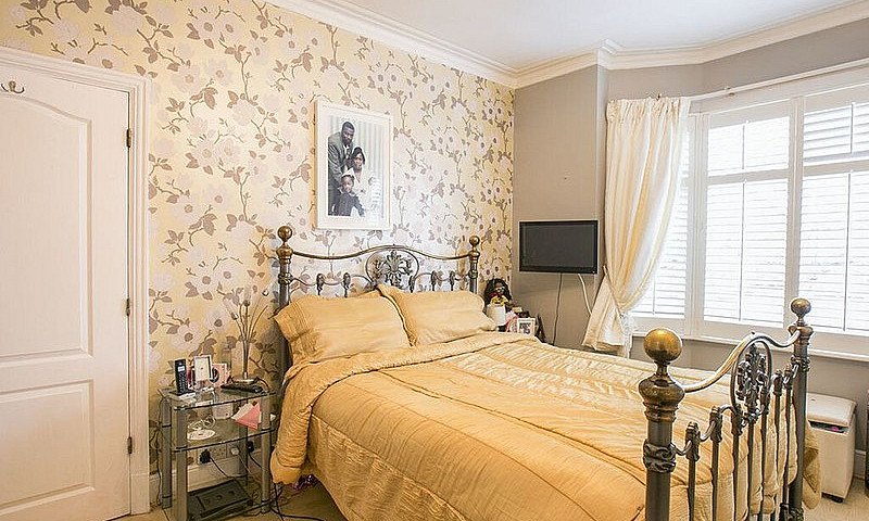 4 Bedrooms House To ...