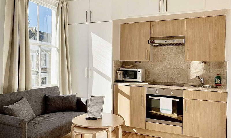 Studio Flat In Ifiel...