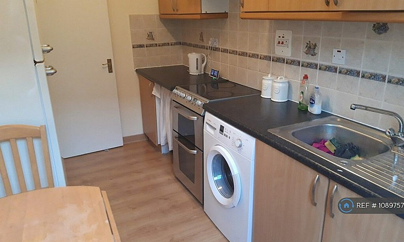 1 Bedroom In London,...
