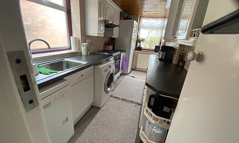 4 Bedroom House In K...
