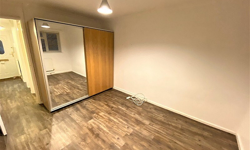 1 Bed Flat To Rent I...