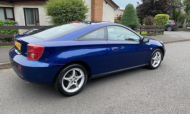 2005 Toyota Celica 1...