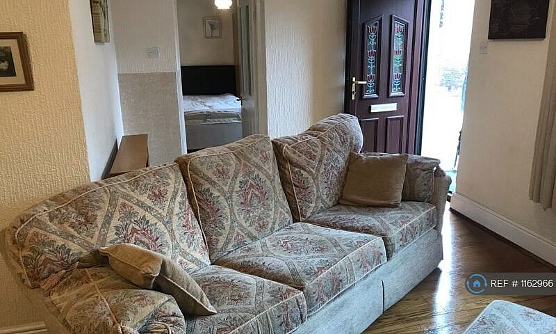 1 Bedroom House In H...
