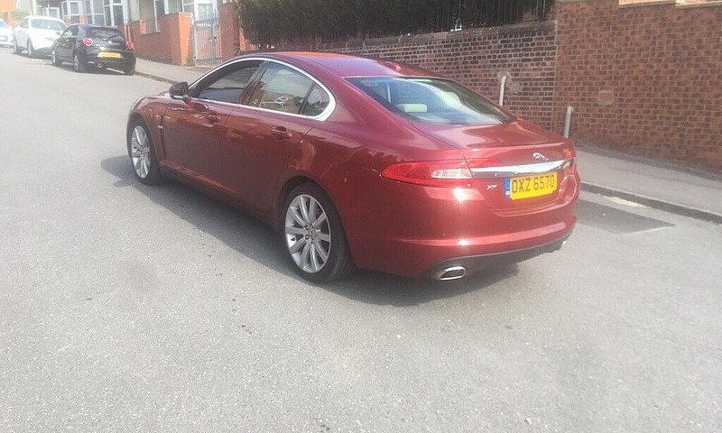 2010 10 Jaguar Xf 3....