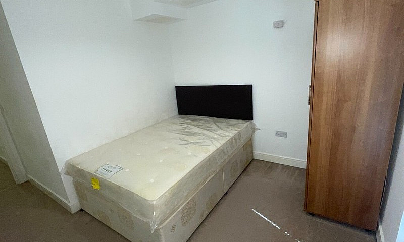 2 Bedroom 2 Bathroom...