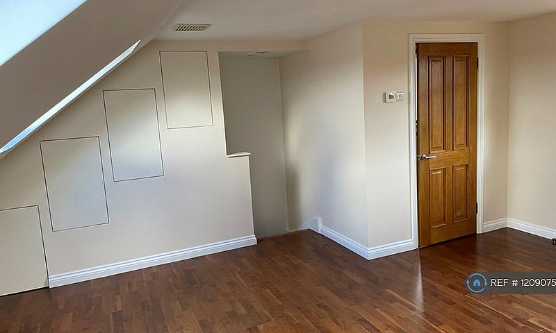 3 Bedroom House In C...