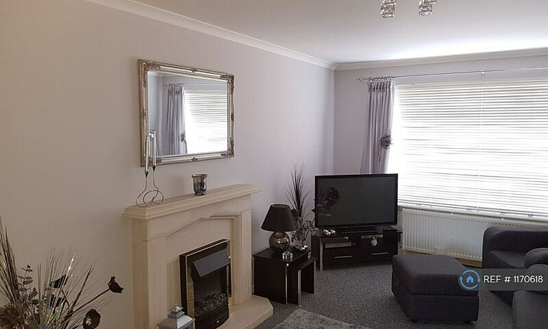 2 Bedroom House In N...
