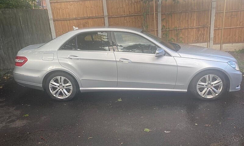 Mercedes-Benz, E Cla...