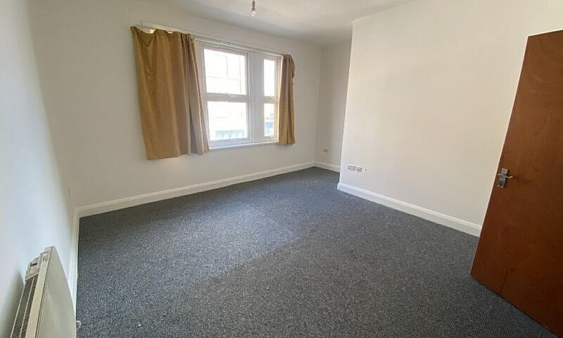 Amazing Studio Flat ...