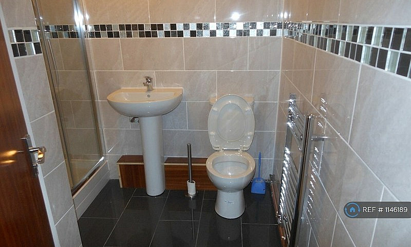 1 Bedroom In Station...