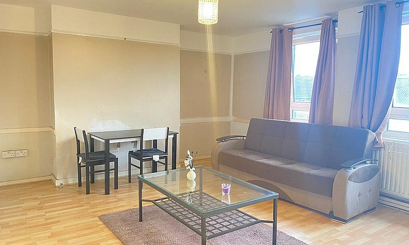1 Bedrooms Flat To R...