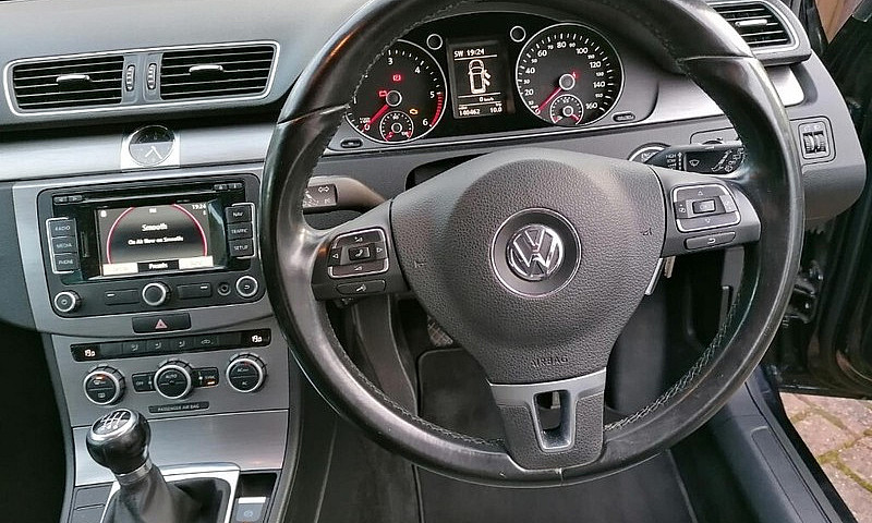 Vw Passat Sport Blue...