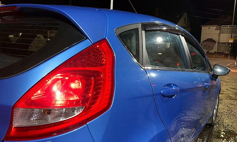 Automatic Ford Fiest...