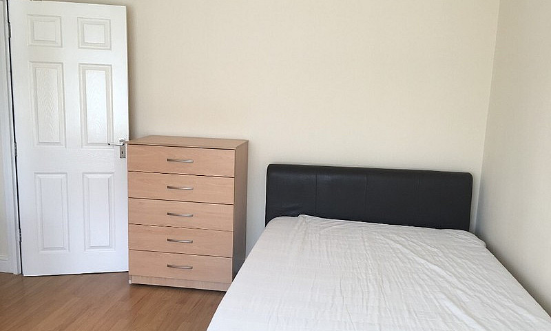 Nice Two Bedrooms Gr...