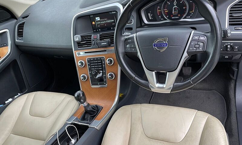 2016 Volvo Xc60 Se L...