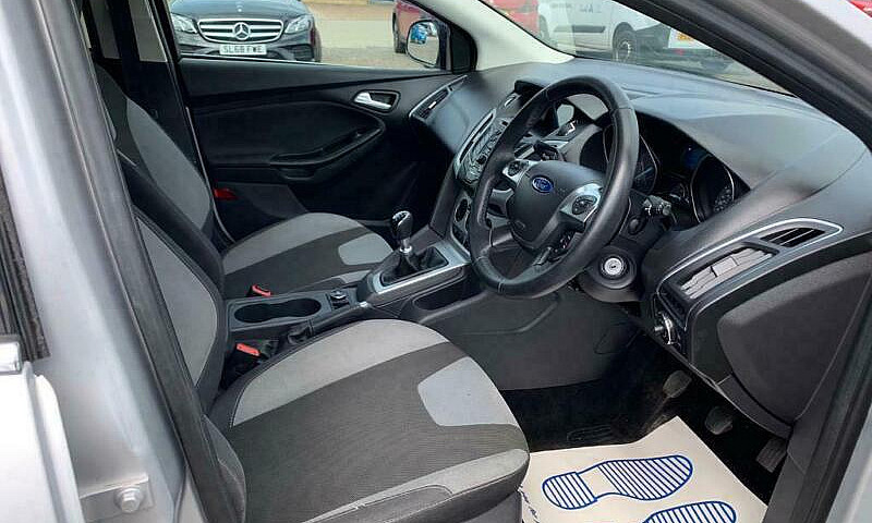 Ford Focus Zetec 1.6...