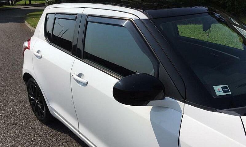 2011 Suzuki Swift 1....
