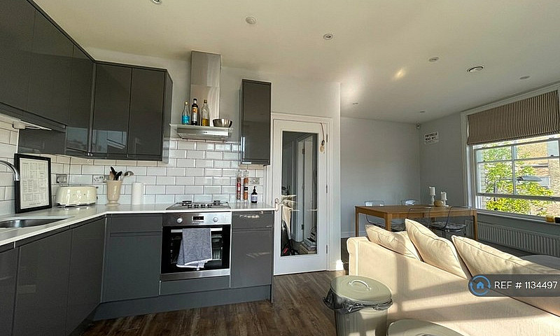 1 Bedroom Flat In Po...