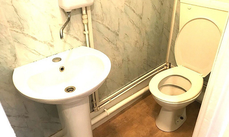Studio Flat To Let A...