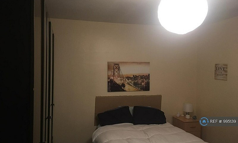 1 Bedroom In Parade ...