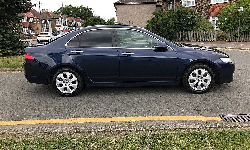 Honda Accord Exclusi...