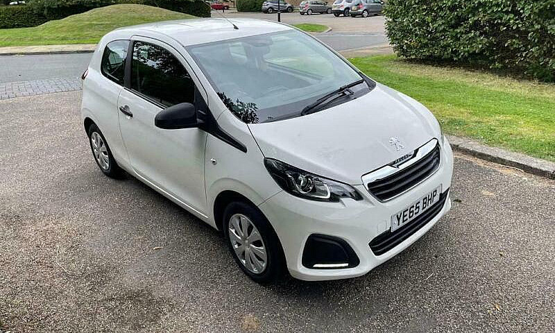Peugeot 108 1.0 Petr...