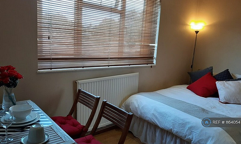 1 Bedroom In Orpingt...