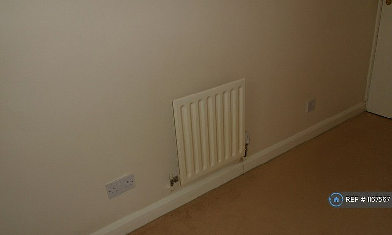 3 Bedroom House In B...